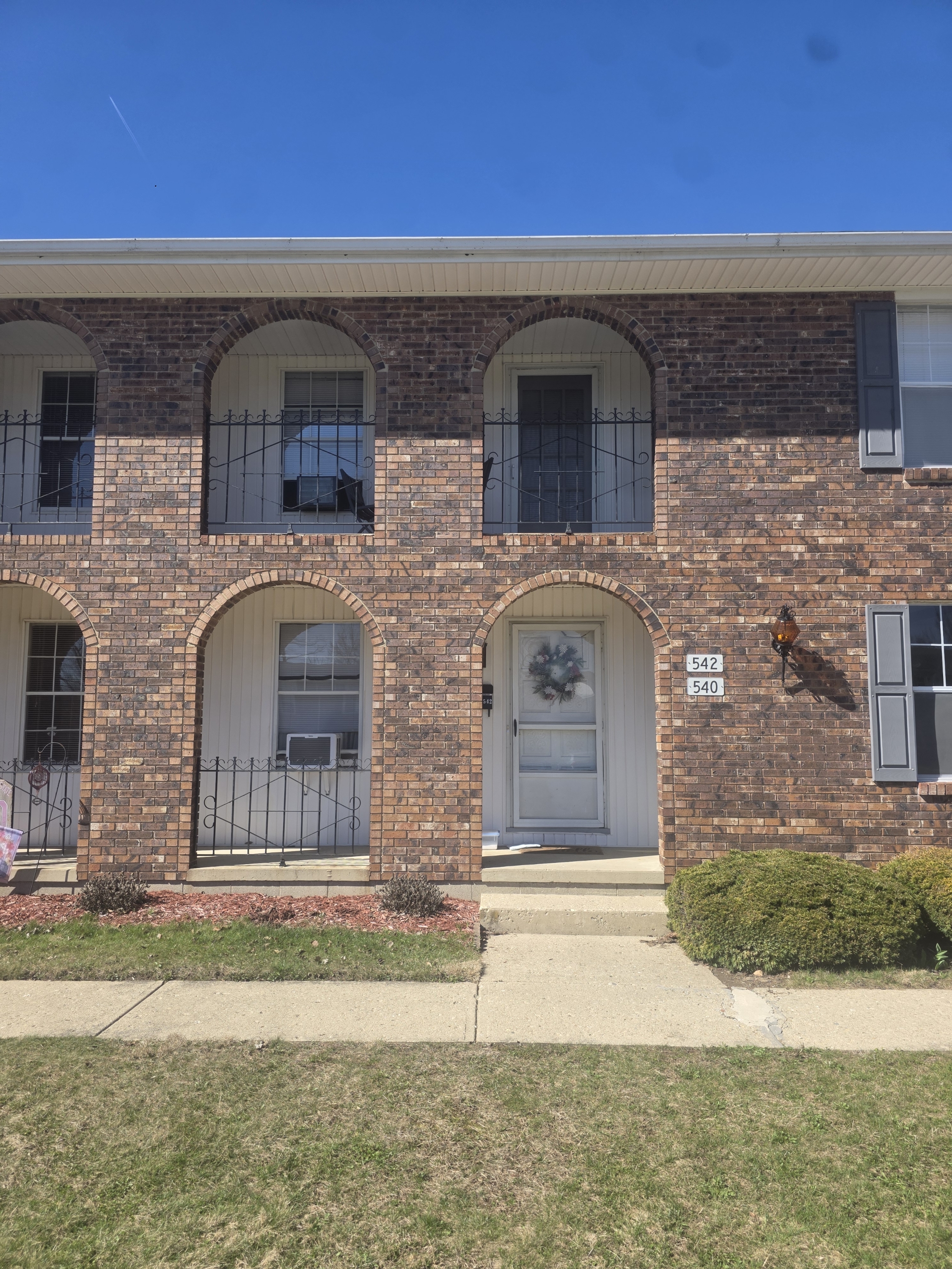 542 Maple Tree Lane