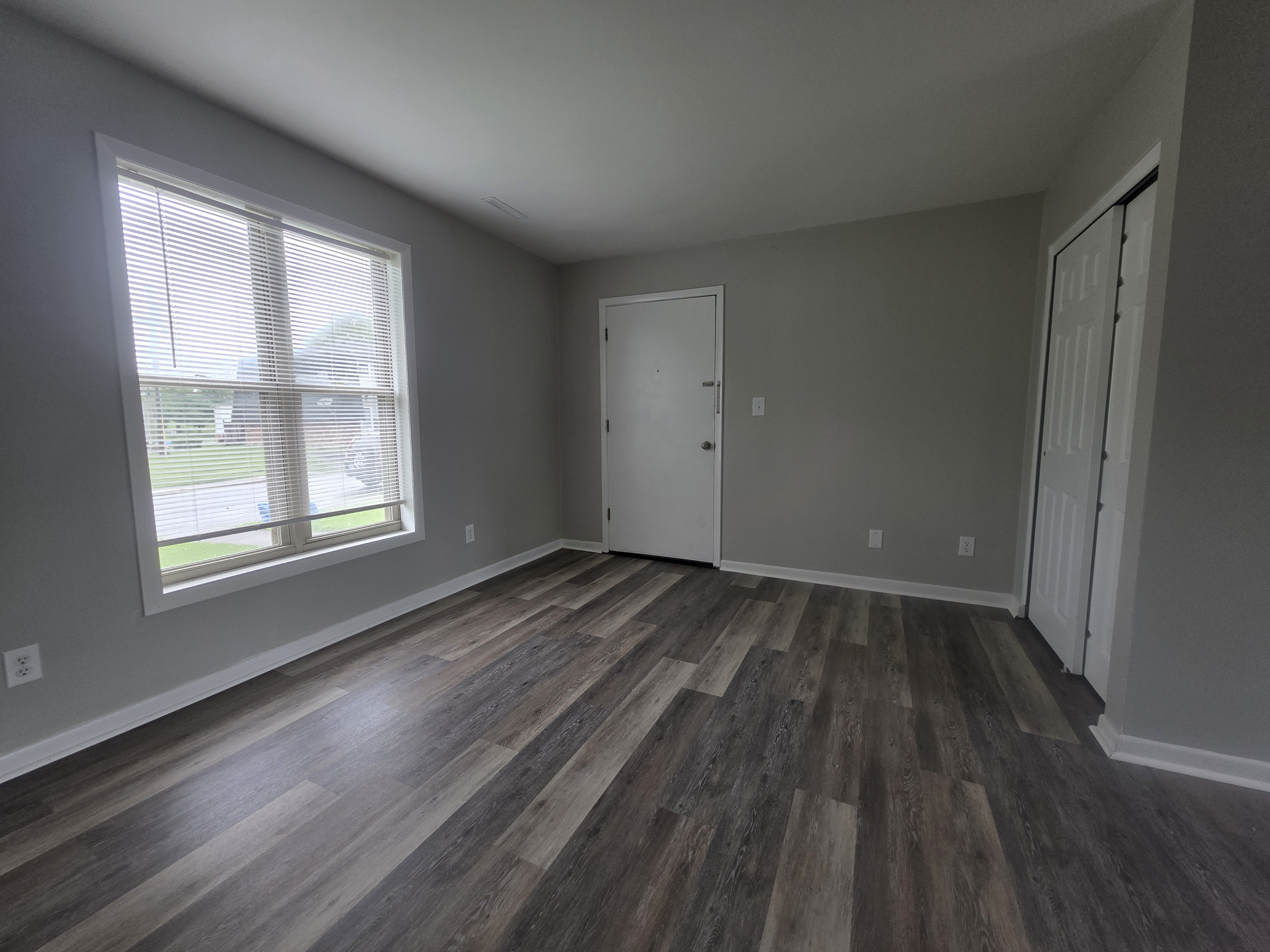 524 East Brown Avenue - 6